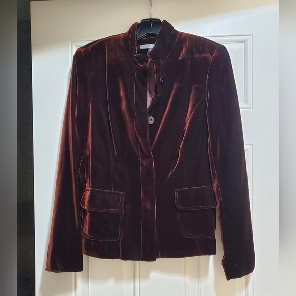 Velvet Blazer - Picture 1 of 2